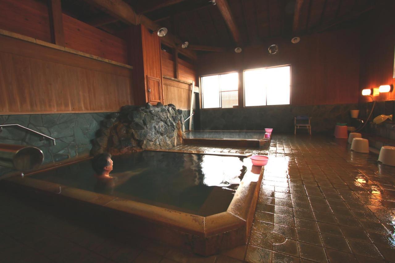 Minsyuku Ibusuki Hotel Екстериор снимка
